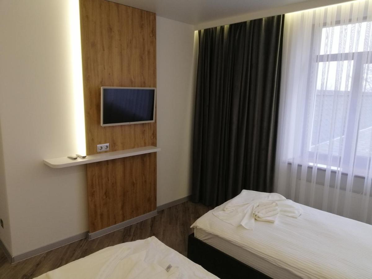Guest House Bar  Bagian luar foto
