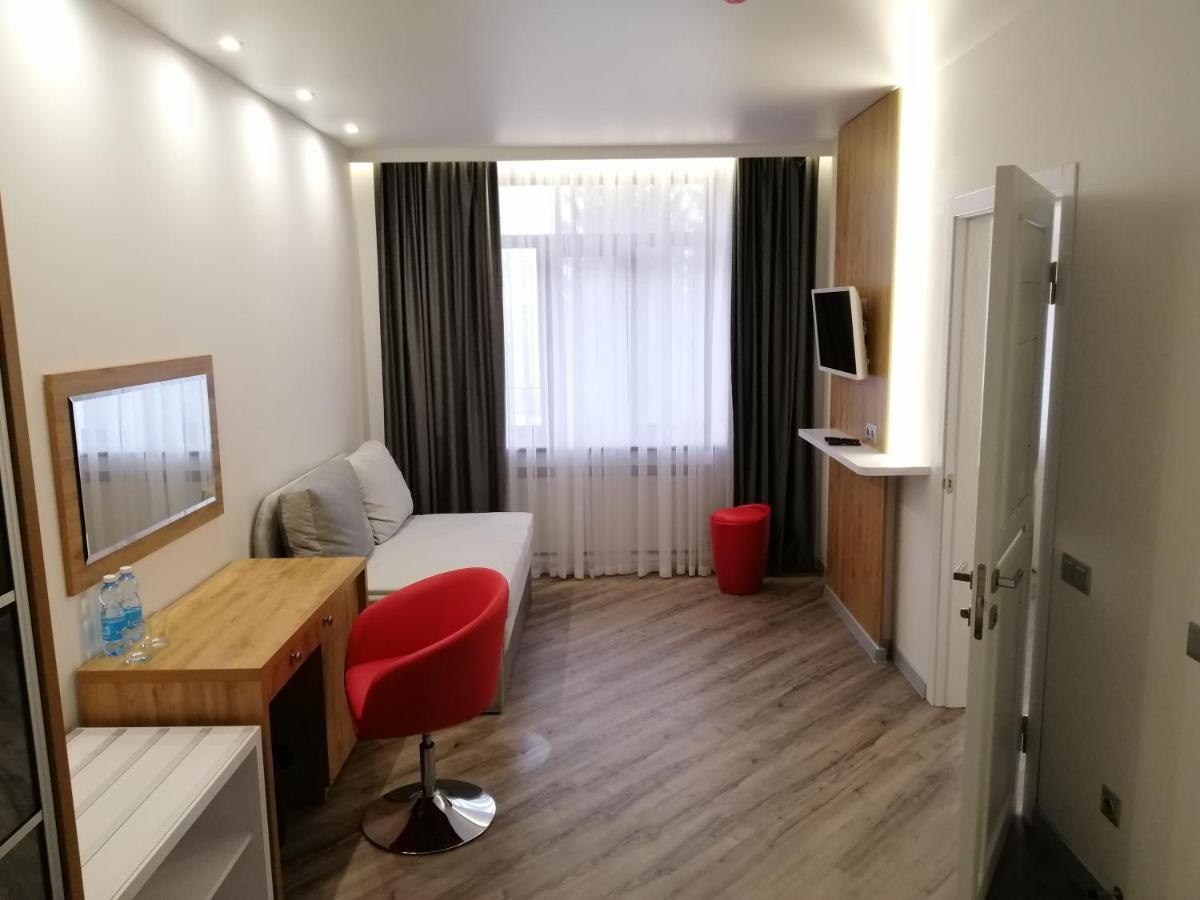Guest House Bar  Bagian luar foto